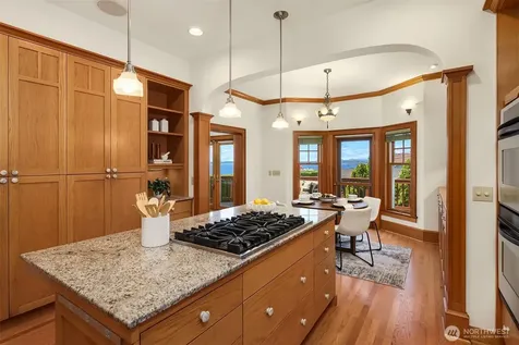 1411 10th Avenue W Seattle WA 98119