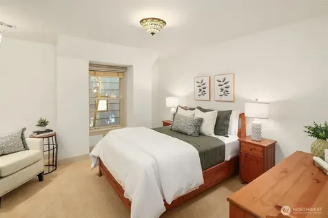 1411 10th Avenue W Seattle WA 98119