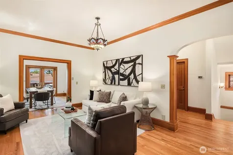 1411 10th Avenue W Seattle WA 98119