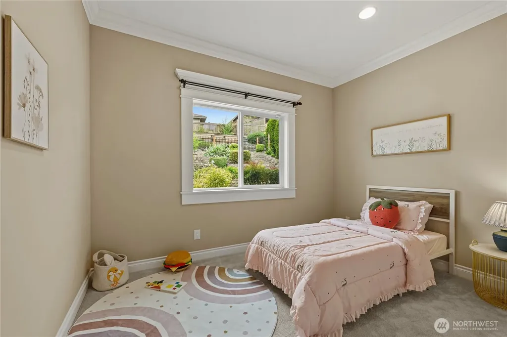 413 174th Place NE Bellevue WA 98008