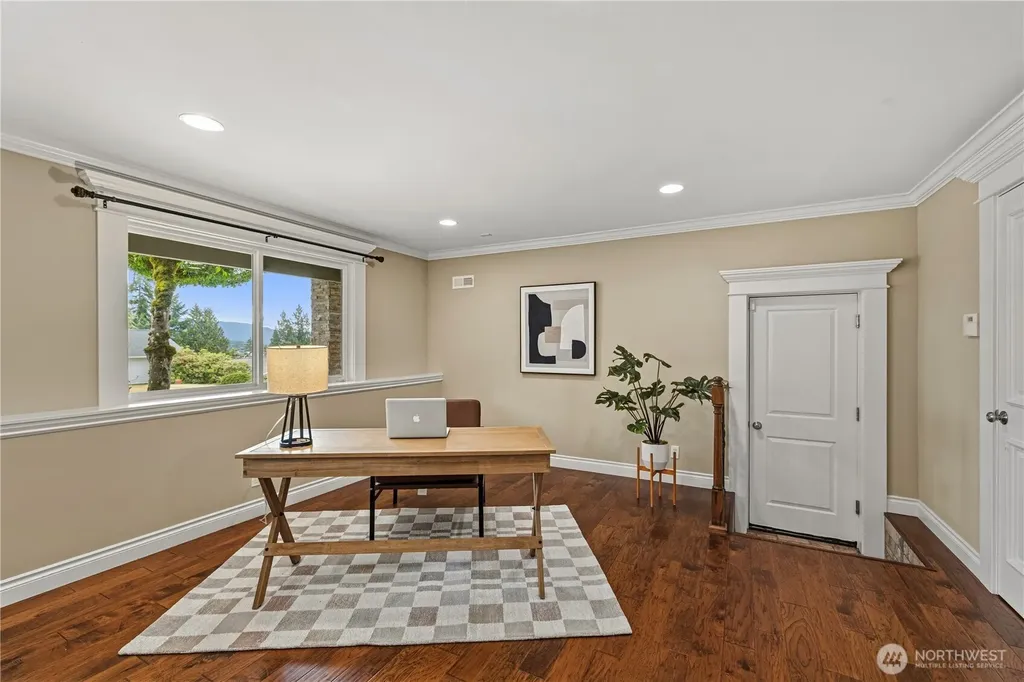 413 174th Place NE Bellevue WA 98008