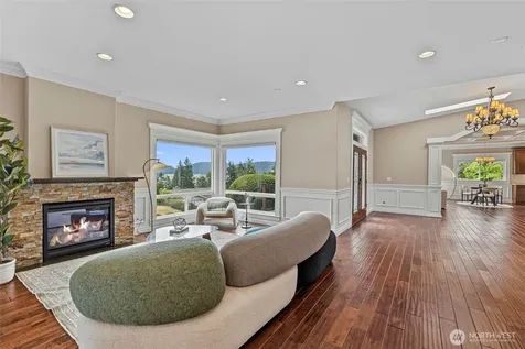 413 174th Place NE Bellevue WA 98008