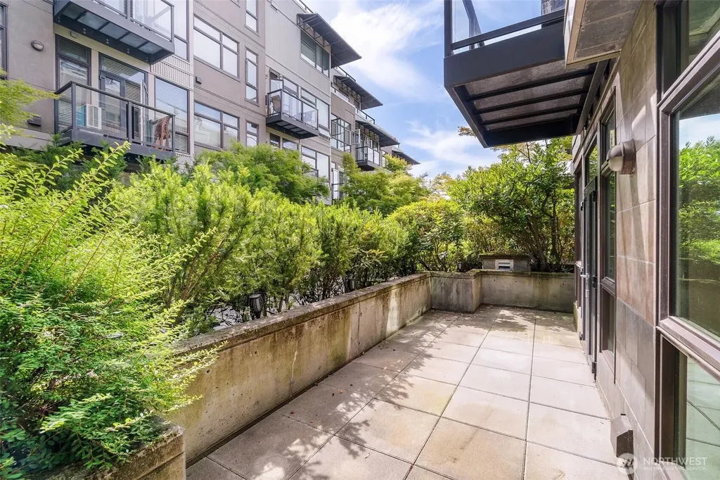 1700 N Northlake Way Seattle WA 98103