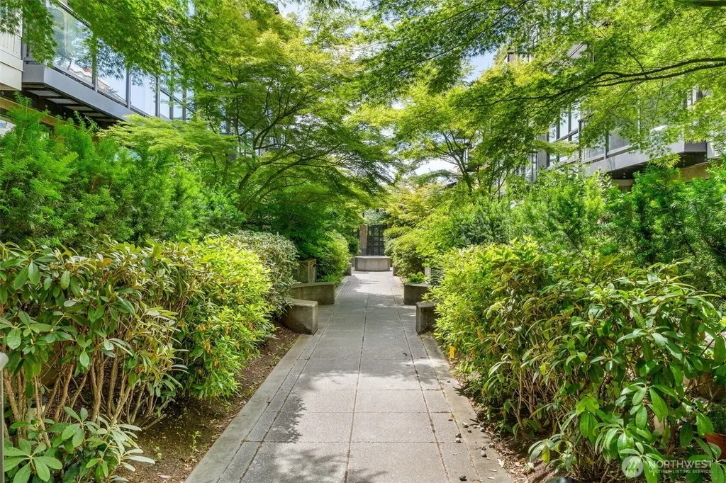 1700 N Northlake Way Seattle WA 98103