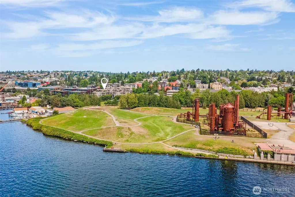 1700 N Northlake Way Seattle WA 98103