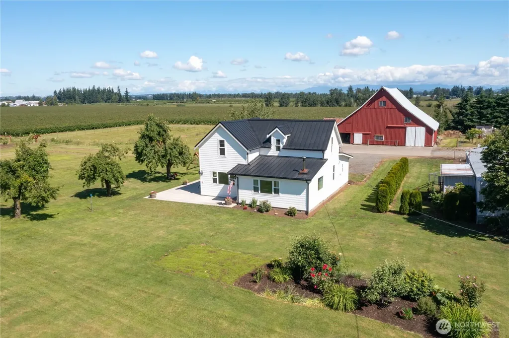 2654 Halverstick Road Lynden WA 98264
