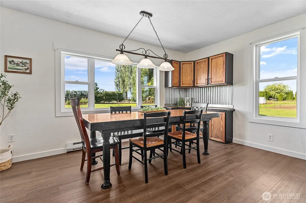 2654 Halverstick Road Lynden WA 98264