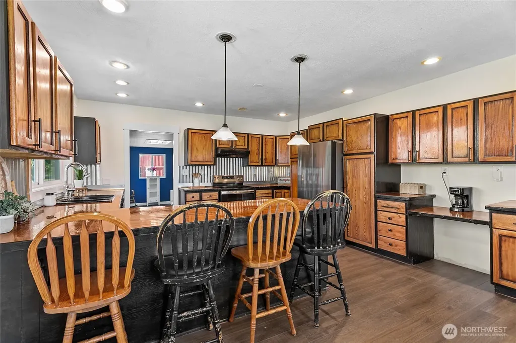 2654 Halverstick Road Lynden WA 98264