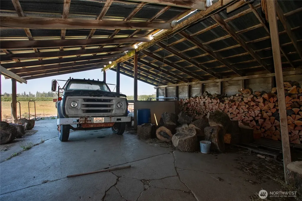 2654 Halverstick Road Lynden WA 98264