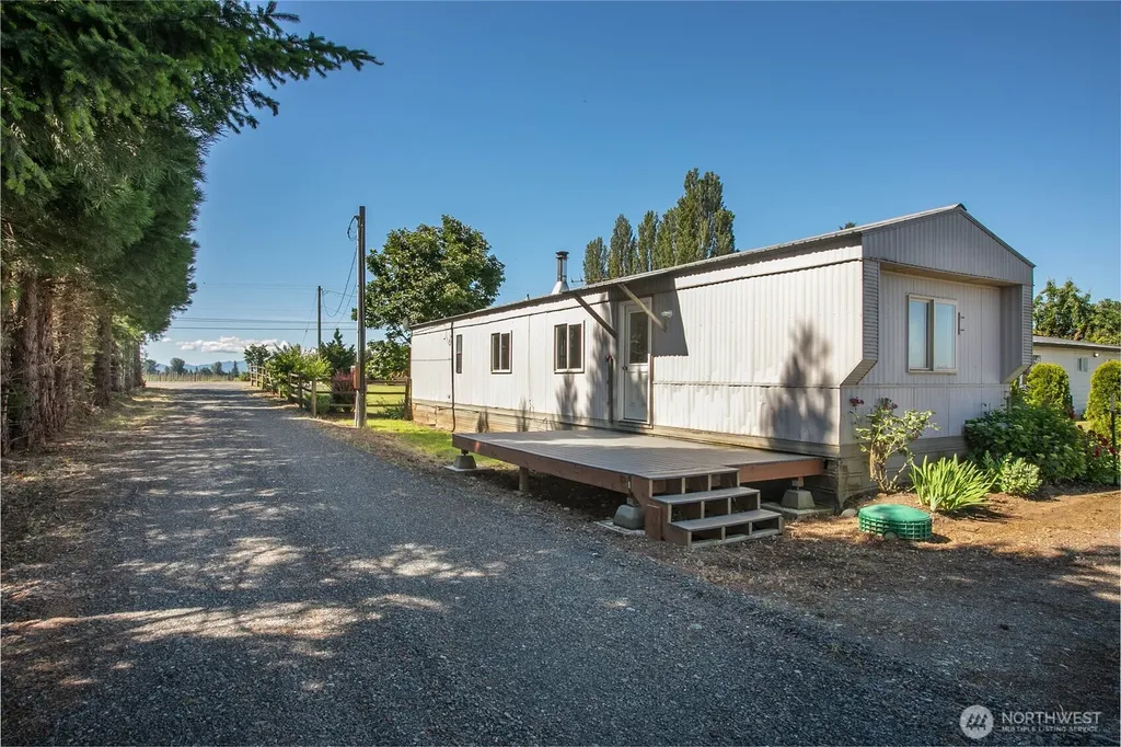2654 Halverstick Road Lynden WA 98264