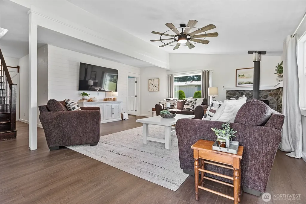 2654 Halverstick Road Lynden WA 98264