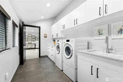 70 Cascade Key Bellevue WA 98006