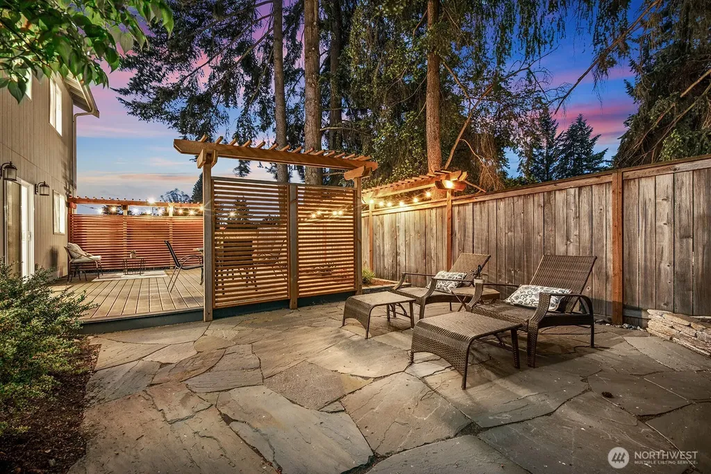 1706 NE 27th Place Renton WA 98056
