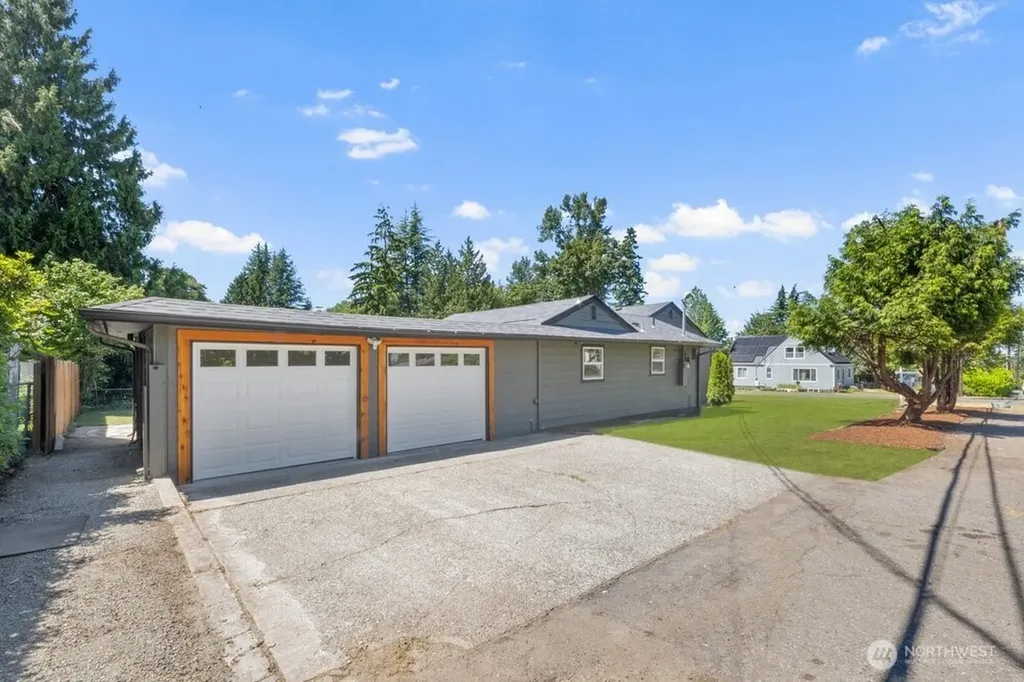 720 E Guiberson Street E Kent WA 98030