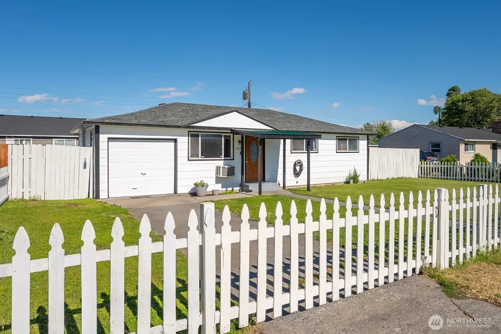 4325 Sun Drive NE Moses Lake WA 98837