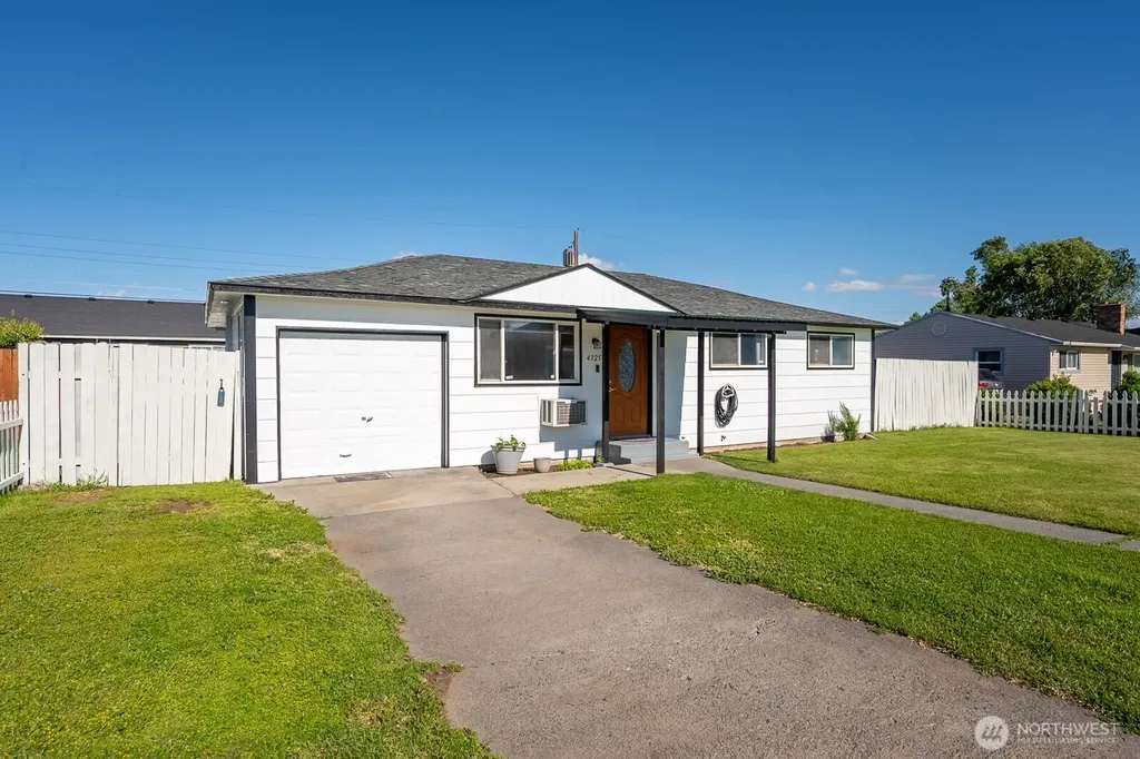 4325 Sun Drive NE Moses Lake WA 98837