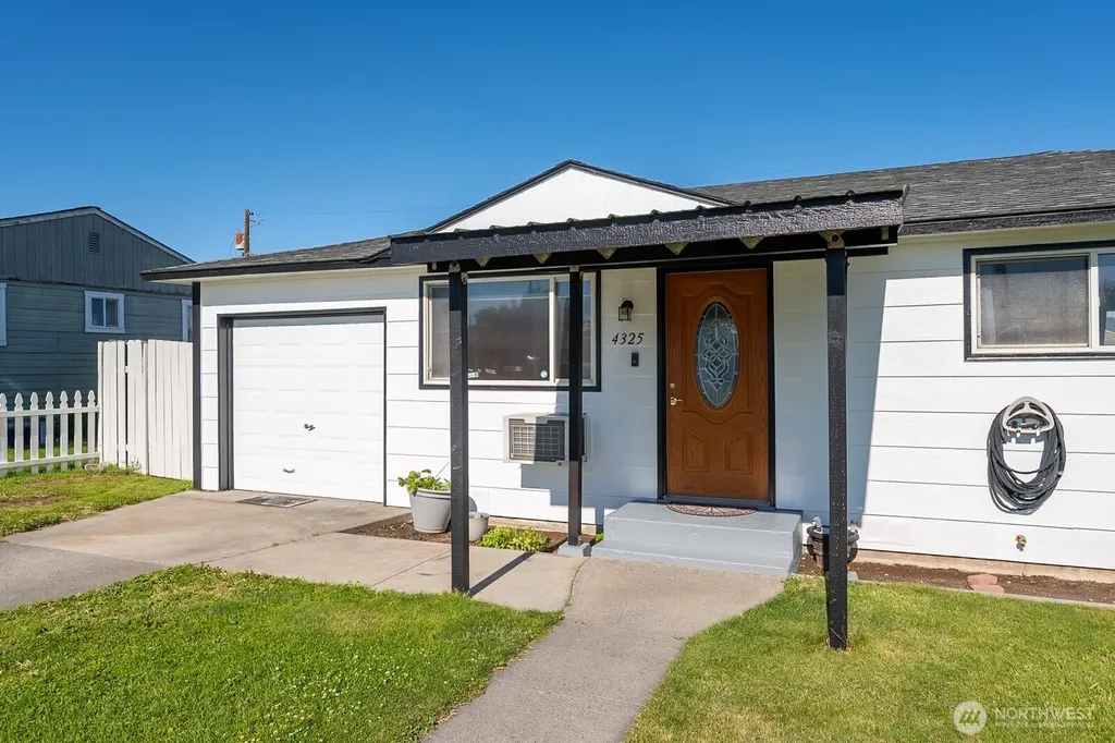 4325 Sun Drive NE Moses Lake WA 98837