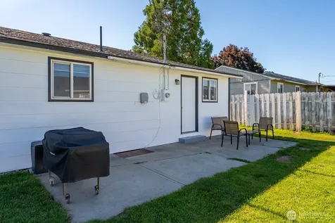 4325 Sun Drive NE Moses Lake WA 98837