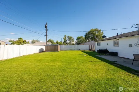 4325 Sun Drive NE Moses Lake WA 98837