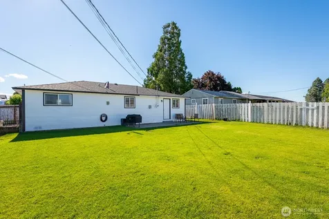 4325 Sun Drive NE Moses Lake WA 98837