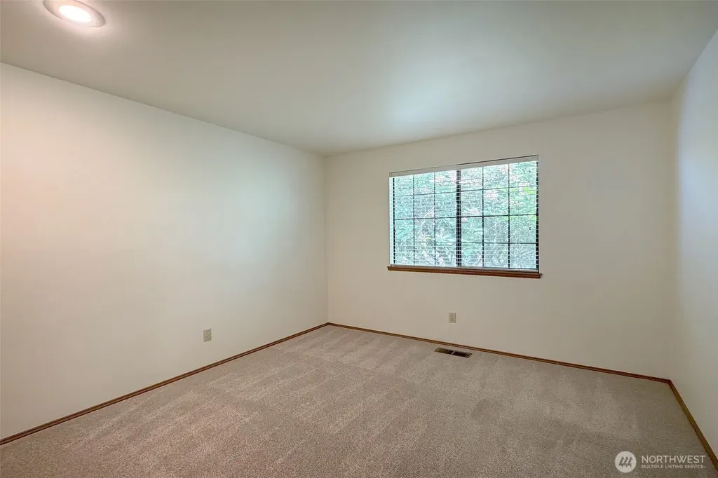 6335 114th Avenue SE Bellevue WA 98006