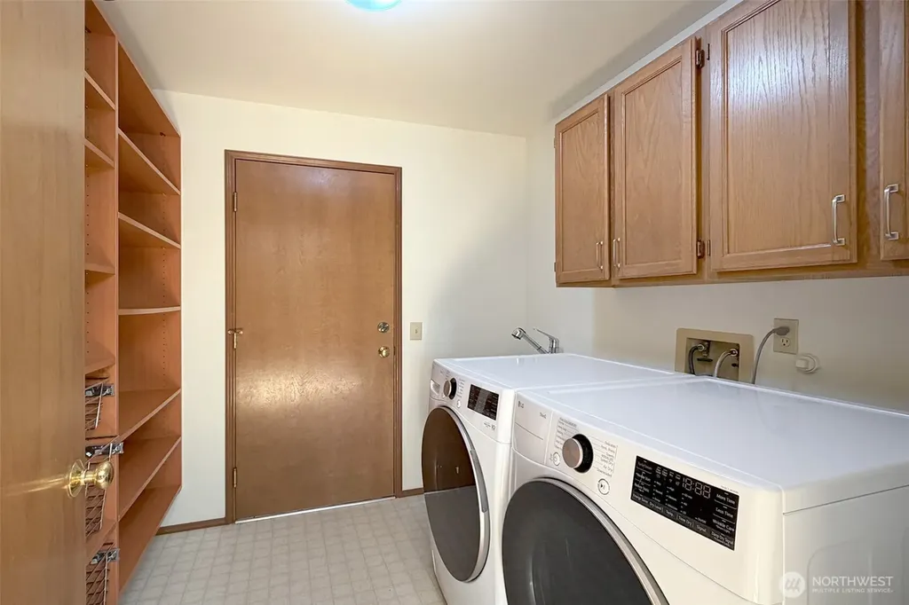 6335 114th Avenue SE Bellevue WA 98006