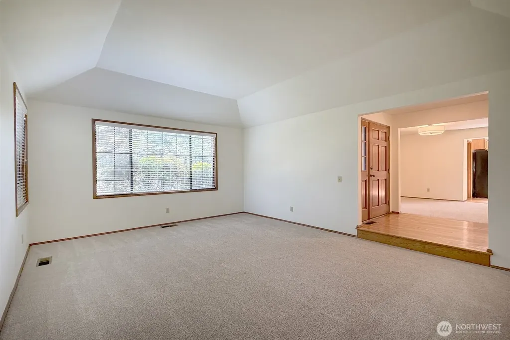 6335 114th Avenue SE Bellevue WA 98006