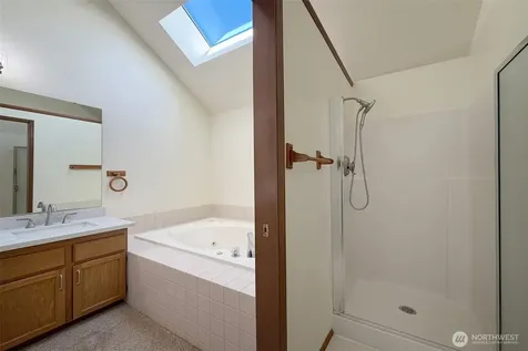 6335 114th Avenue SE Bellevue WA 98006