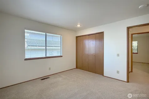 6335 114th Avenue SE Bellevue WA 98006
