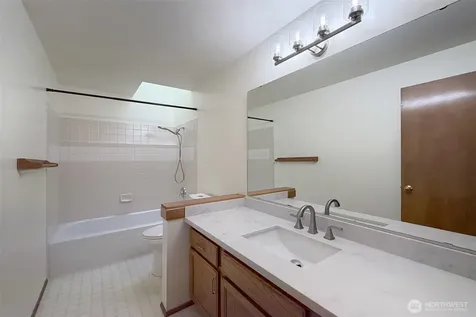 6335 114th Avenue SE Bellevue WA 98006