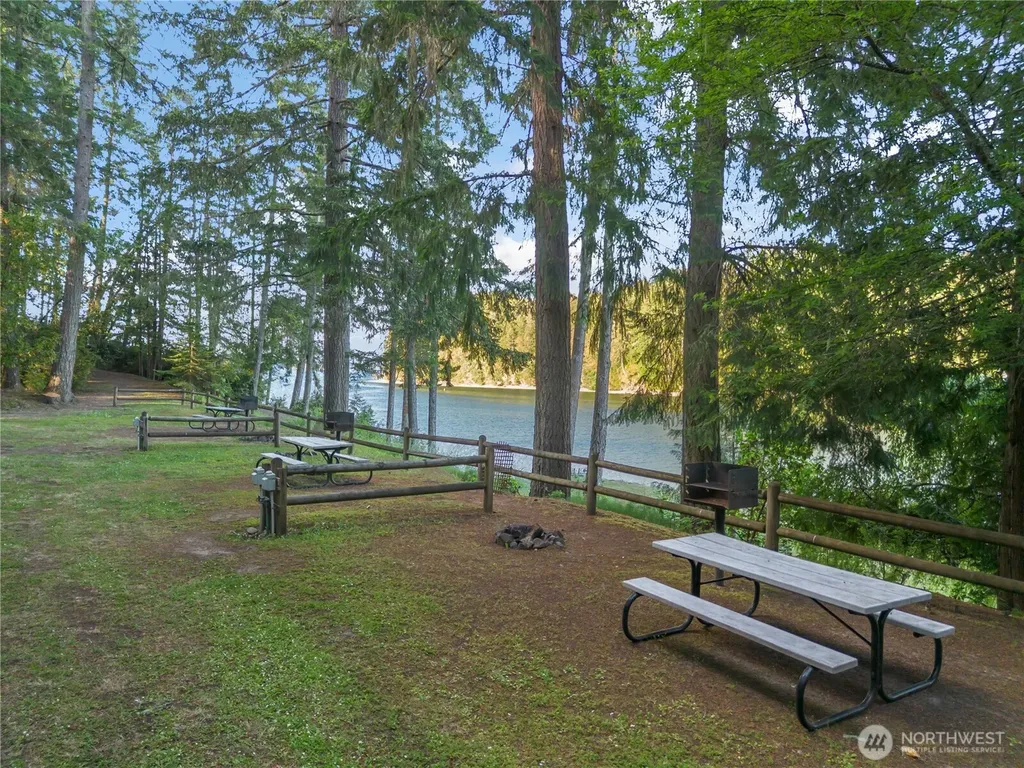 641 E Jared Road Shelton WA 98584