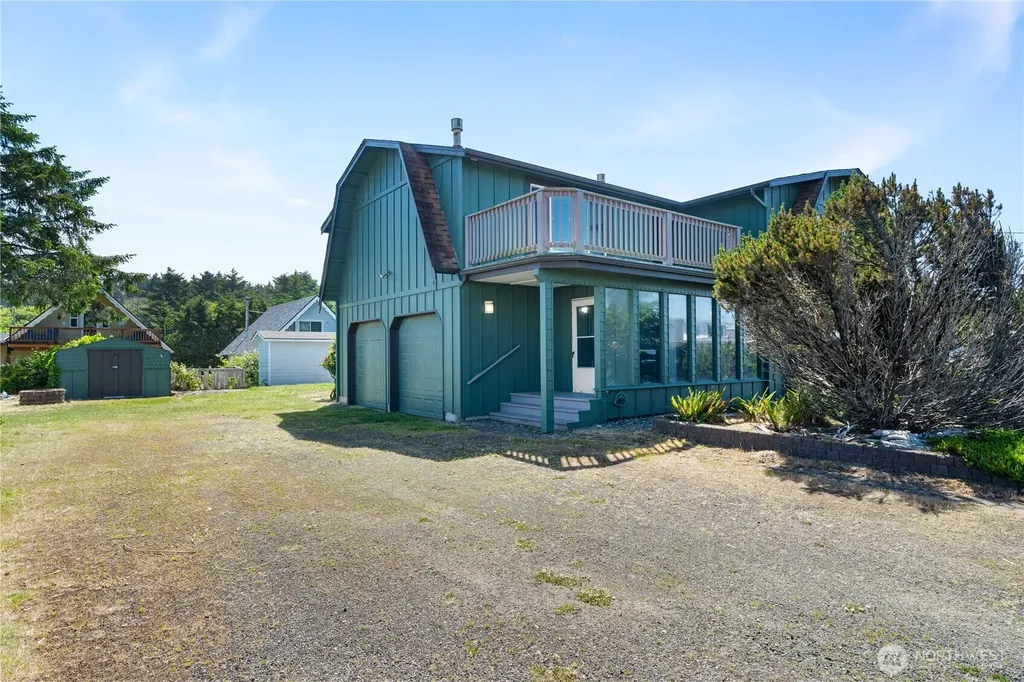 21 Mccullough Road Copalis Beach WA 98535