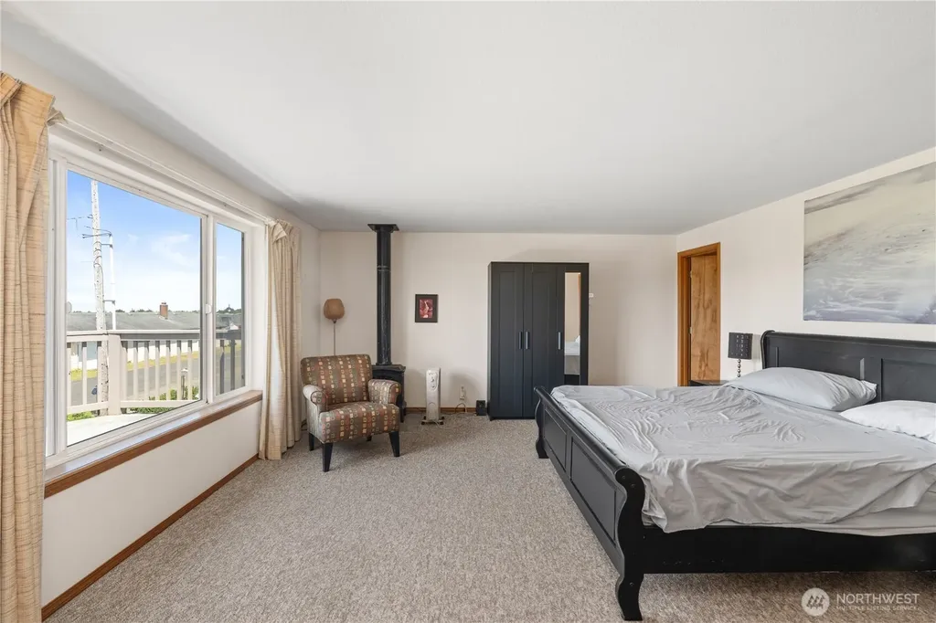 21 Mccullough Road Copalis Beach WA 98535