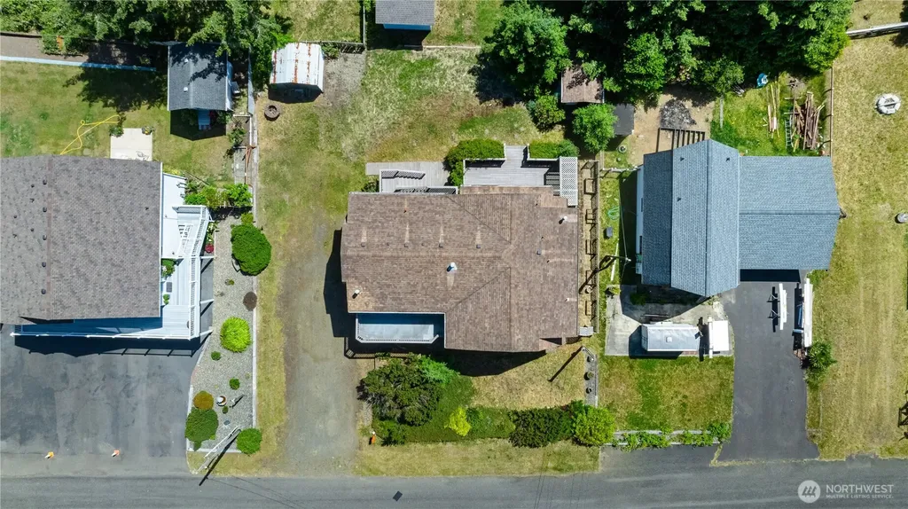 21 Mccullough Road Copalis Beach WA 98535