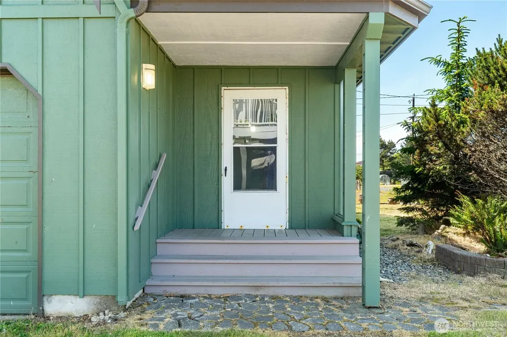 21 Mccullough Road Copalis Beach WA 98535