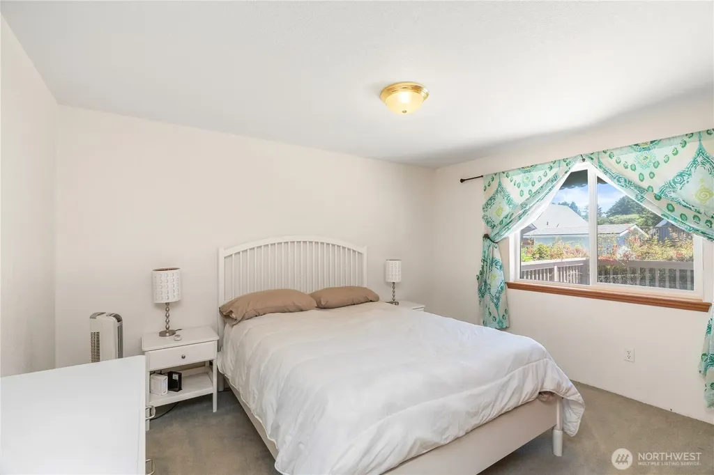 21 Mccullough Road Copalis Beach WA 98535