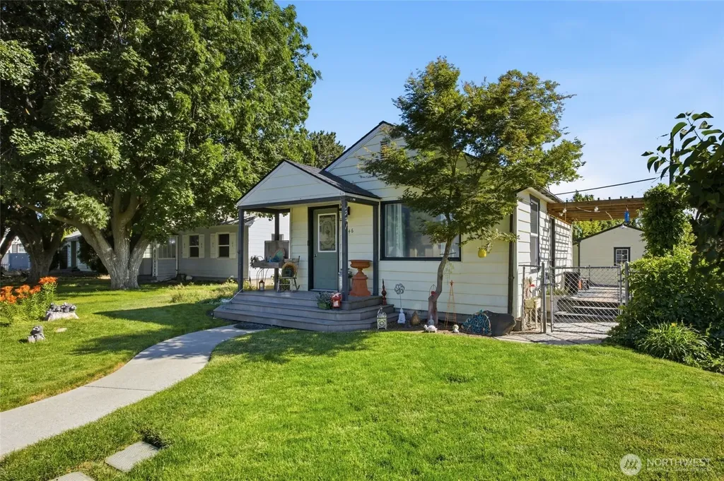 346 7th Ave SW Ephrata WA 98823