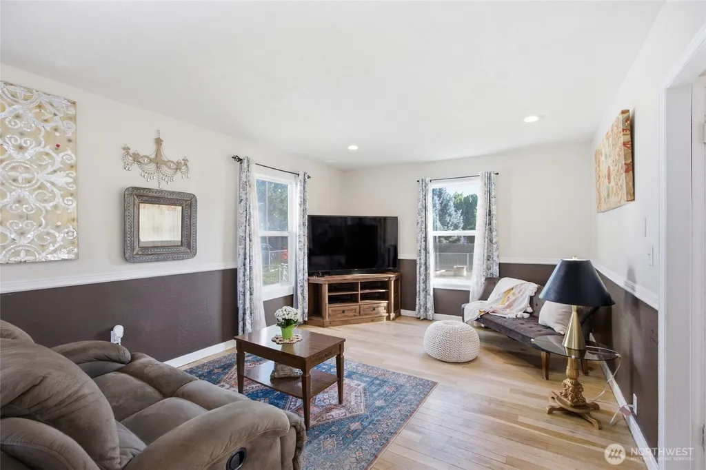 346 7th Ave SW Ephrata WA 98823