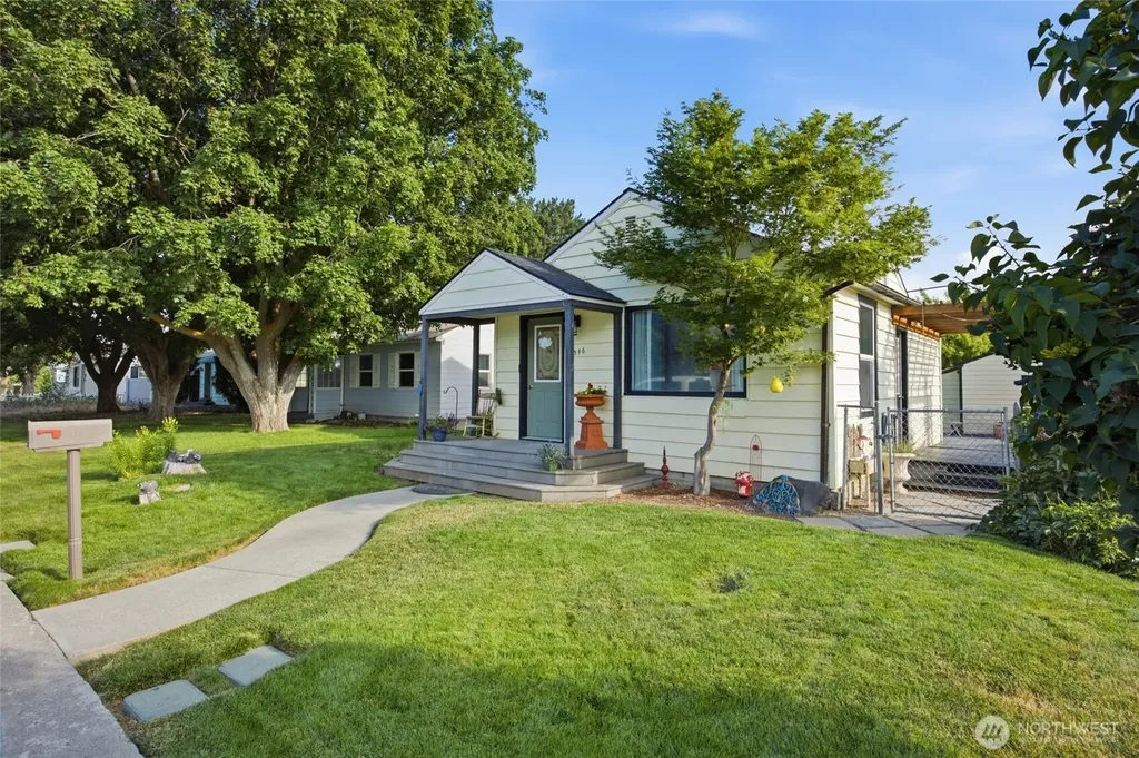 346 7th Ave SW Ephrata WA 98823