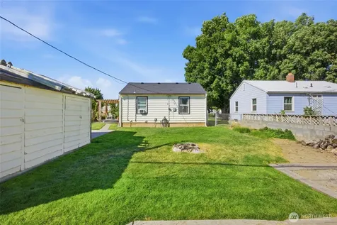 346 7th Ave SW Ephrata WA 98823