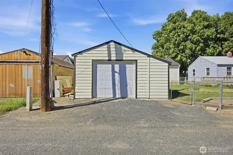 346 7th Ave SW Ephrata WA 98823