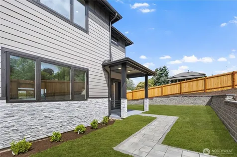 437 Hazel Avenue N Kent WA 98030