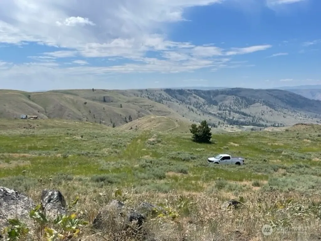1 Alta Vista Way Orondo WA 98816