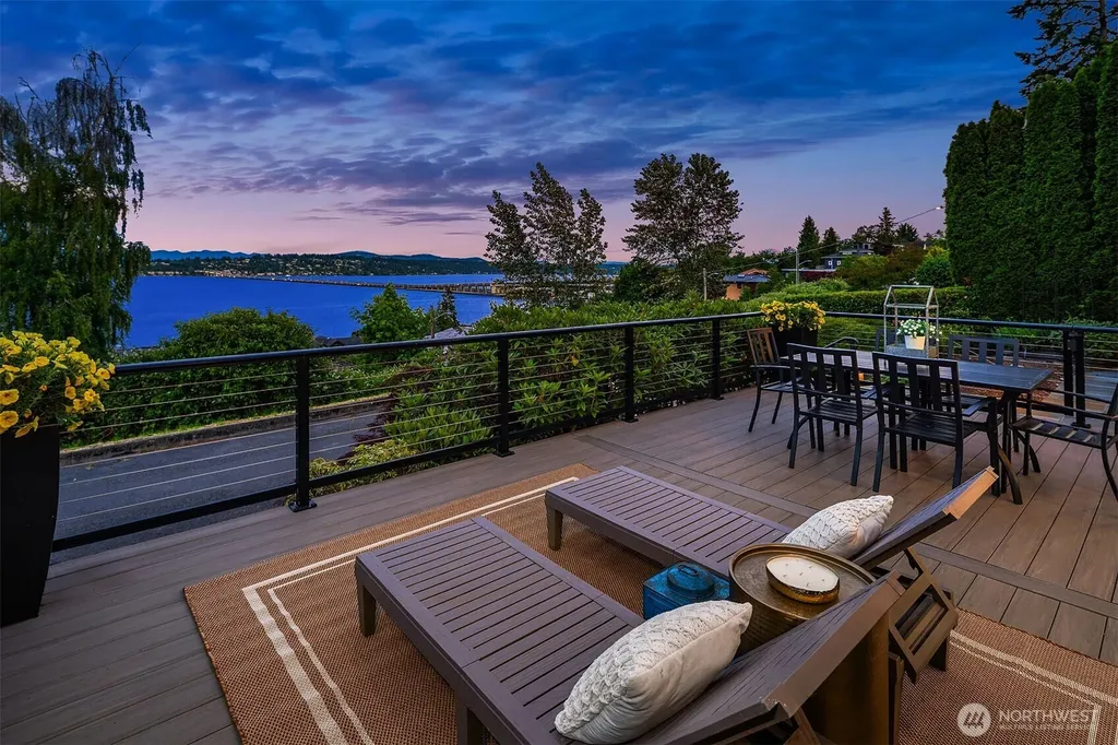 917 Lake Washington Boulevard S Seattle WA 98144