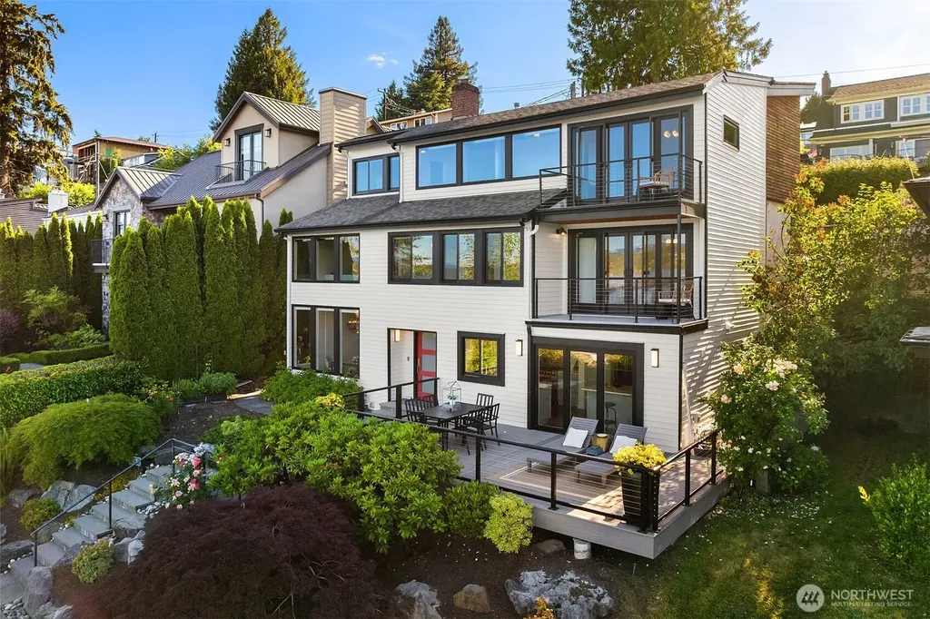 917 Lake Washington Boulevard S Seattle WA 98144