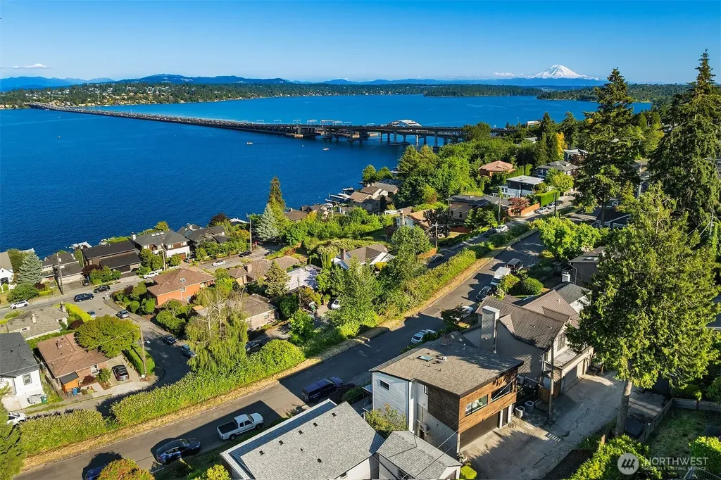 917 Lake Washington Boulevard S Seattle WA 98144