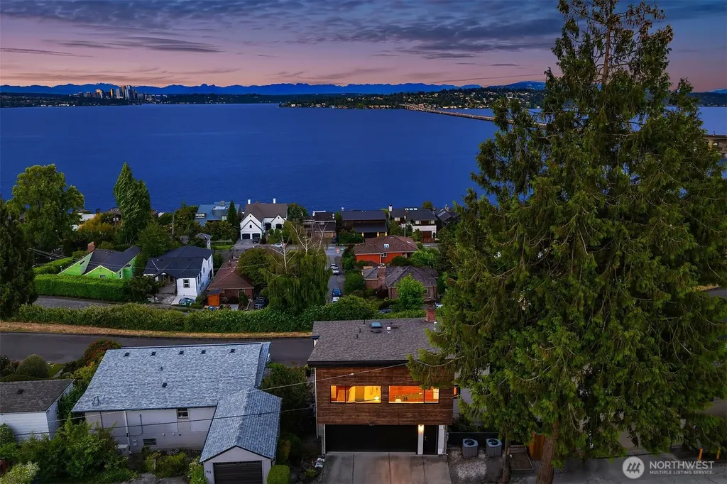917 Lake Washington Boulevard S Seattle WA 98144