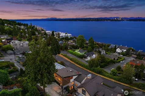 917 Lake Washington Boulevard S Seattle WA 98144