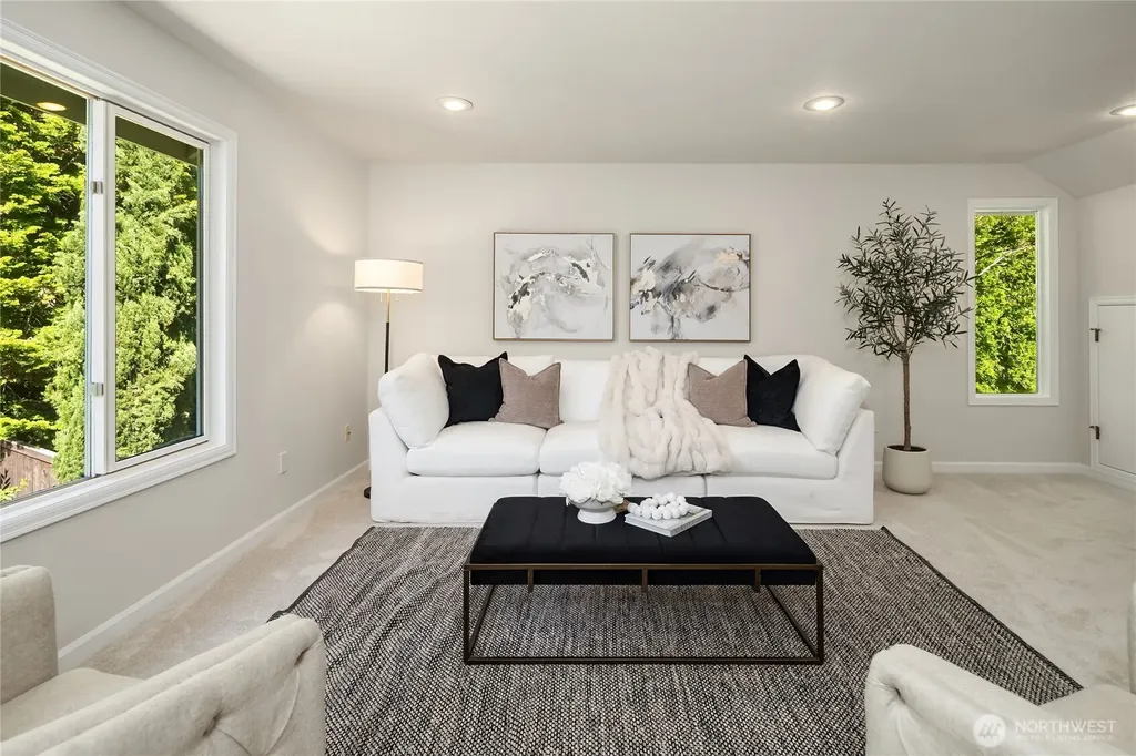 15046 SE 65th Street Bellevue WA 98006