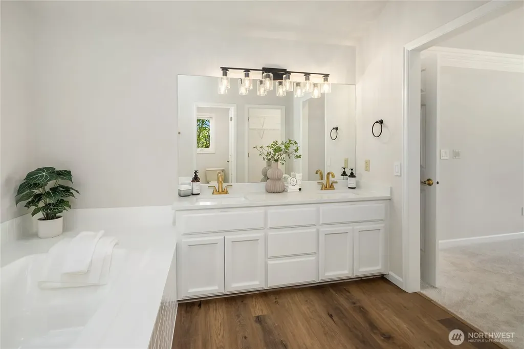 15046 SE 65th Street Bellevue WA 98006